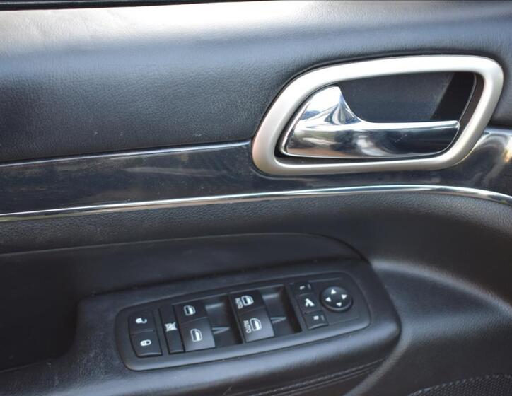 Jeep Grand Cherokee 15