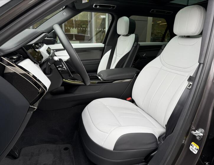 Land Rover Range Rover Sport 13