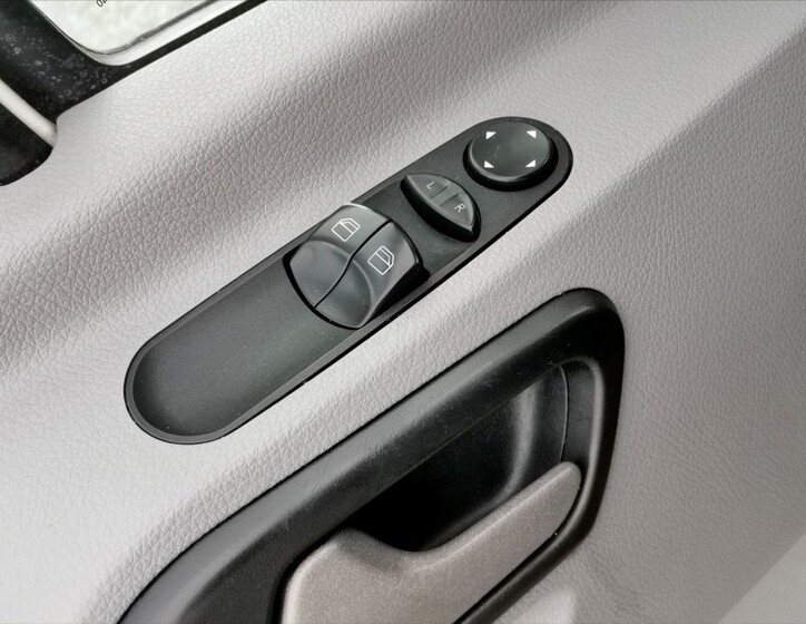 Volkswagen Crafter 14