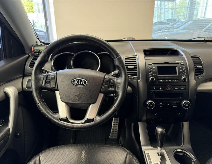 KIA Sorento 11