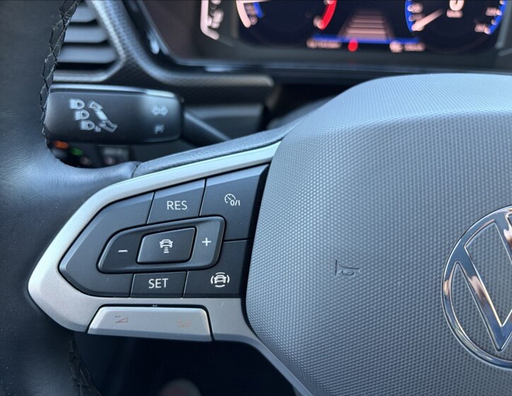 Volkswagen T-Cross Kombi 999,0 81 kw