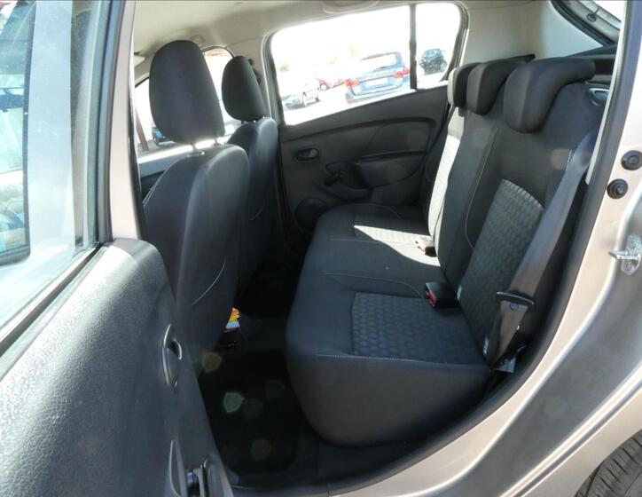 Dacia Sandero 22