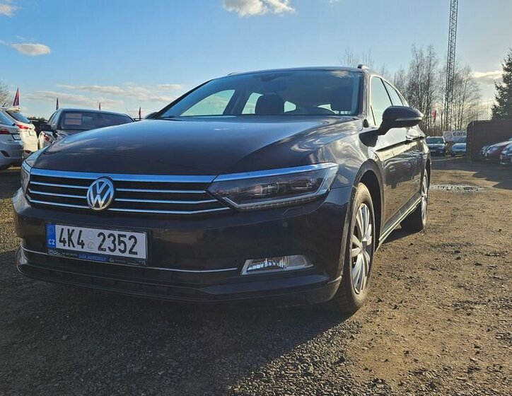 Volkswagen Passat Kombi 1,6 l 88 kw