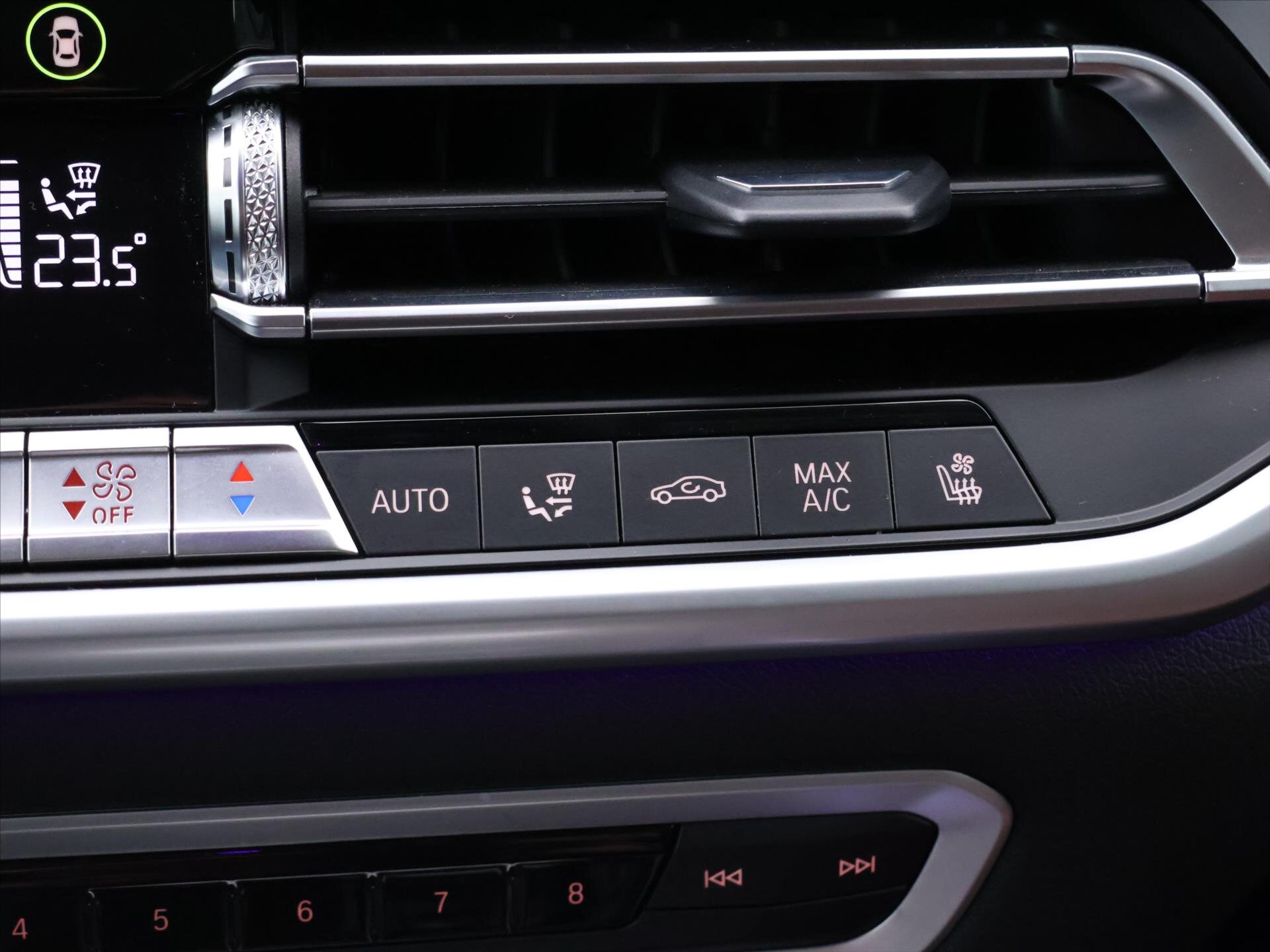 BMW X5 SUV 3,0 l 210 kw