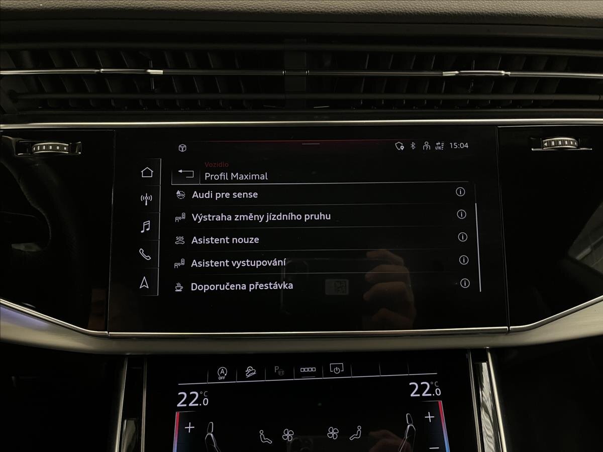 Audi Q8 SUV / Terénní 3,0 l 210 kw