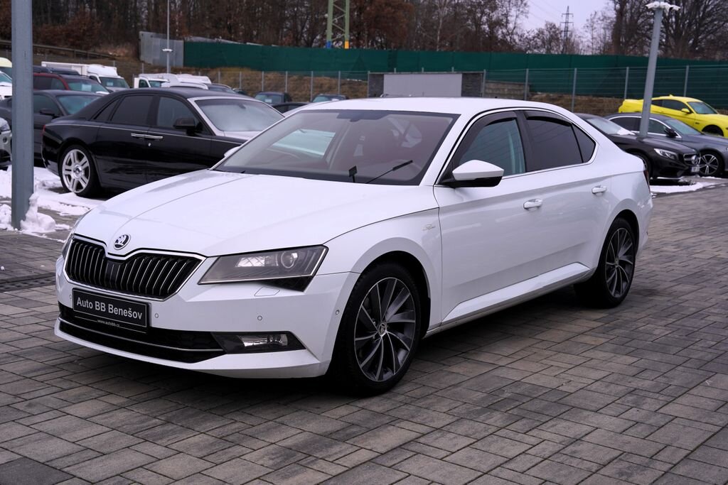 Škoda Superb Sedan 2,0 l 140 kw