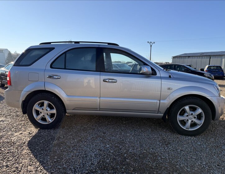 KIA Sorento 4