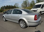 Škoda Superb Sedan / Limuzína 2,8 l 142 kw