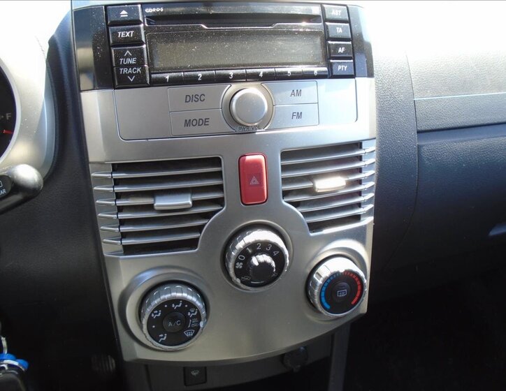 Daihatsu Terios SUV / Terénní 1,5 l 77 kw