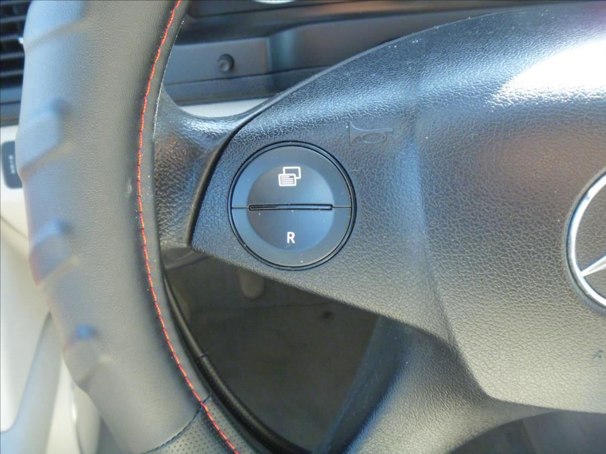 Mercedes-Benz Třídy C Kombi 2,1 l 100 kw