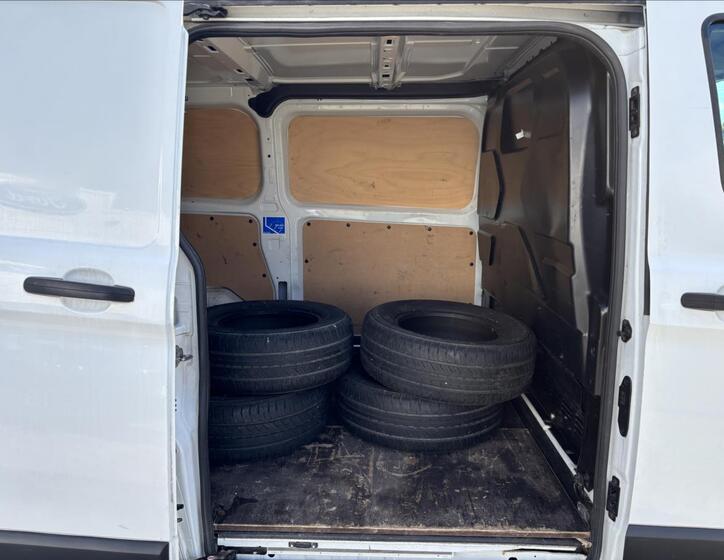 Ford Transit Custom 14