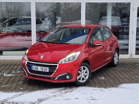 Peugeot 208 Hatchback 1,2 l 61 kw