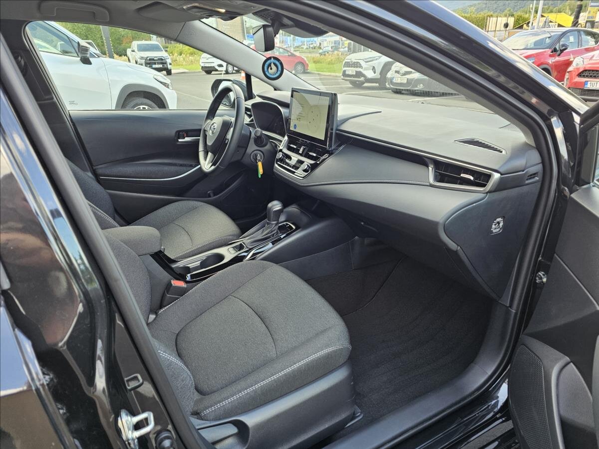 Toyota Corolla Sedan 1,5 l 92 kw