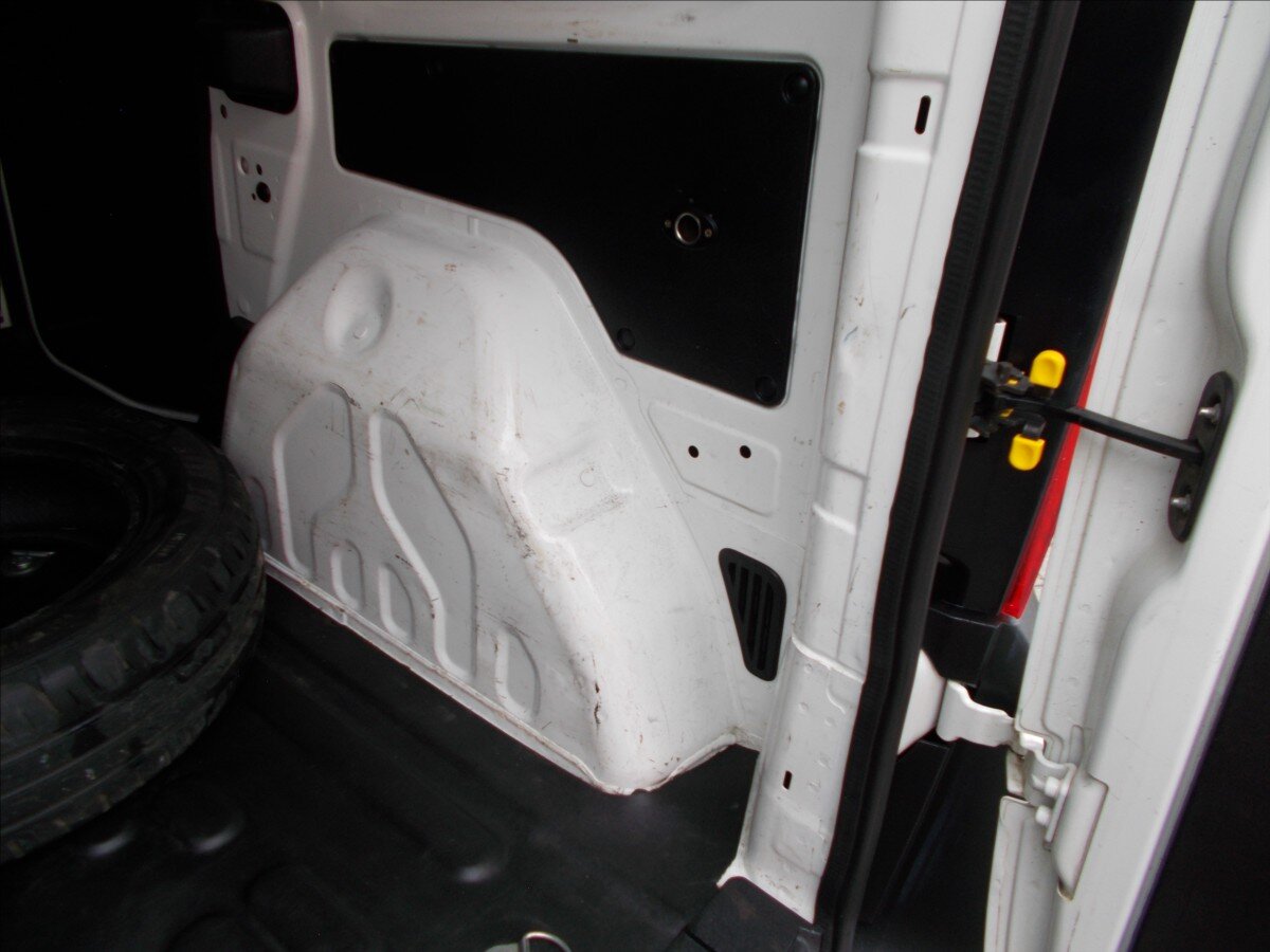 Opel Combo Skříň 1,6 l 77 kw