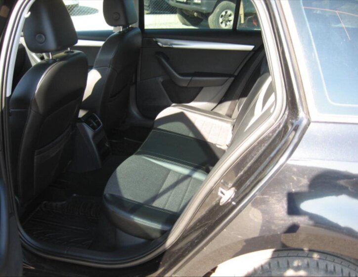 Škoda Octavia Kombi 1,6 l 77 kw