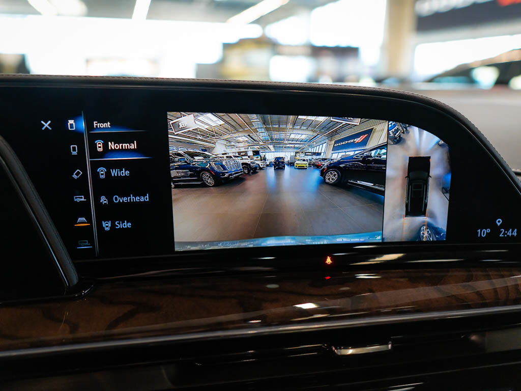 Cadillac Escalade SUV / Terénní 6,2 l 313 kw