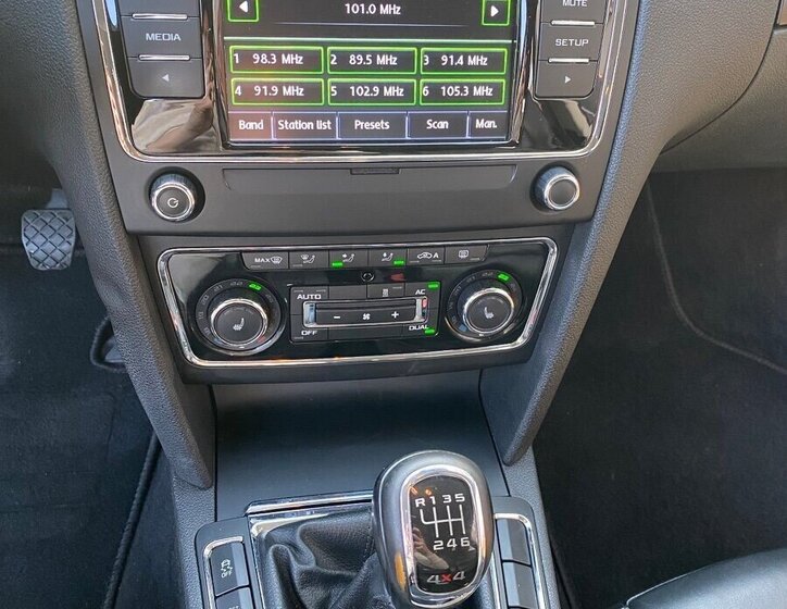 Škoda Superb Kombi 0,0 125 kw