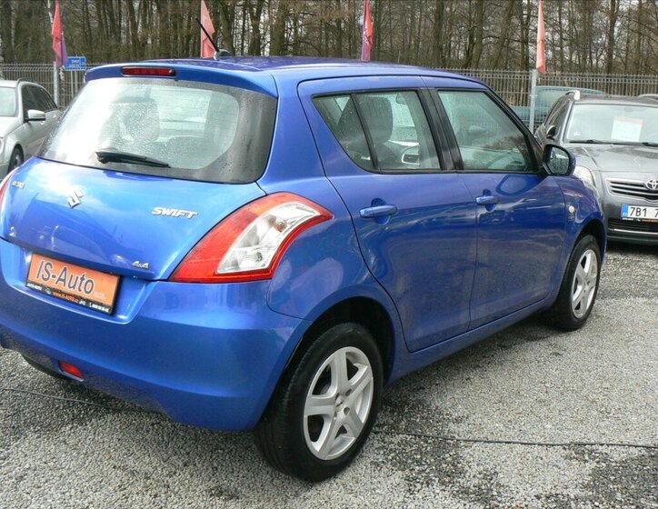 Suzuki Swift Hatchback 1,2 l 69 kw