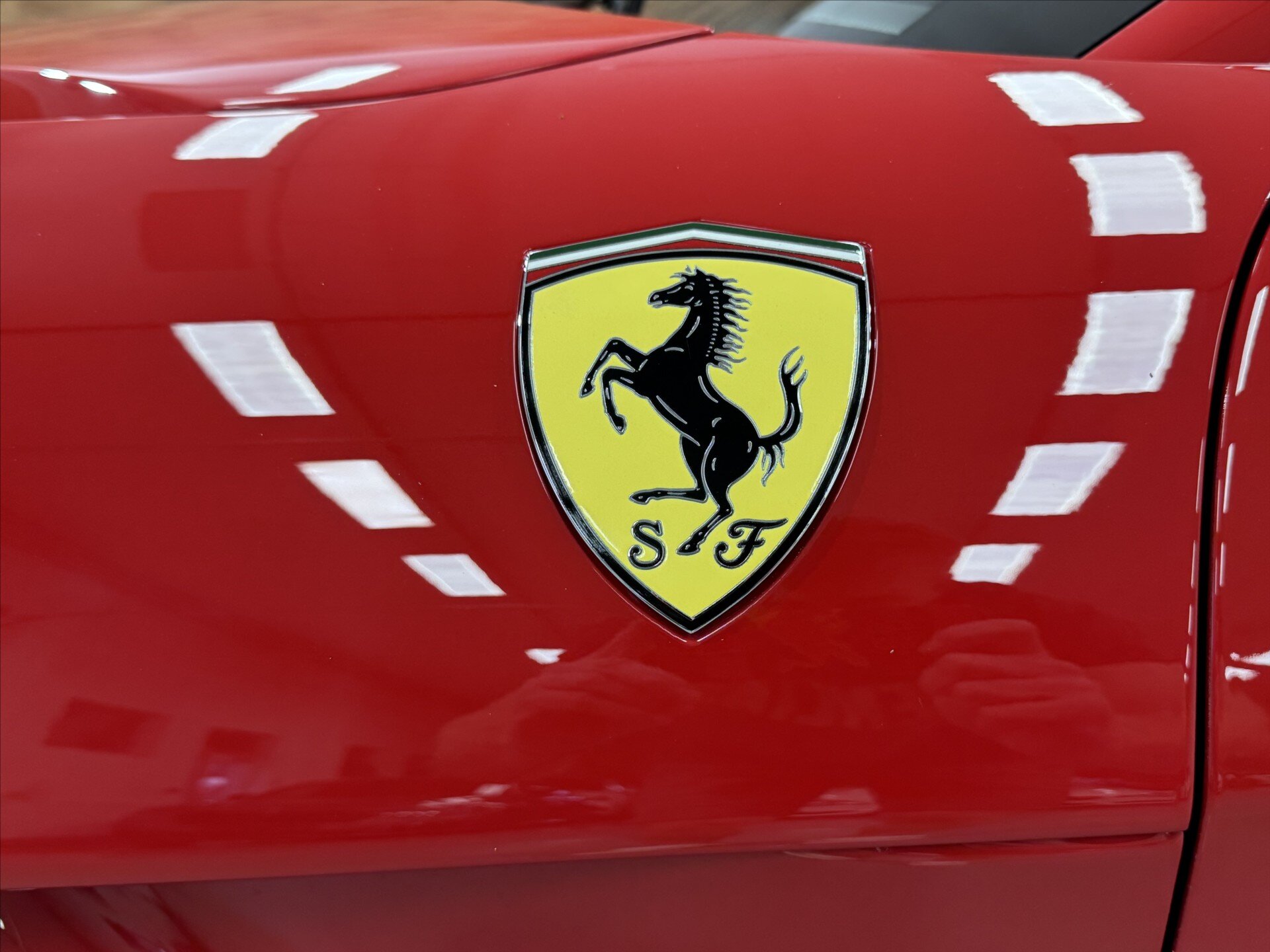 Ferrari F12 Berlinetta Kupé 6,3 l 541 kw