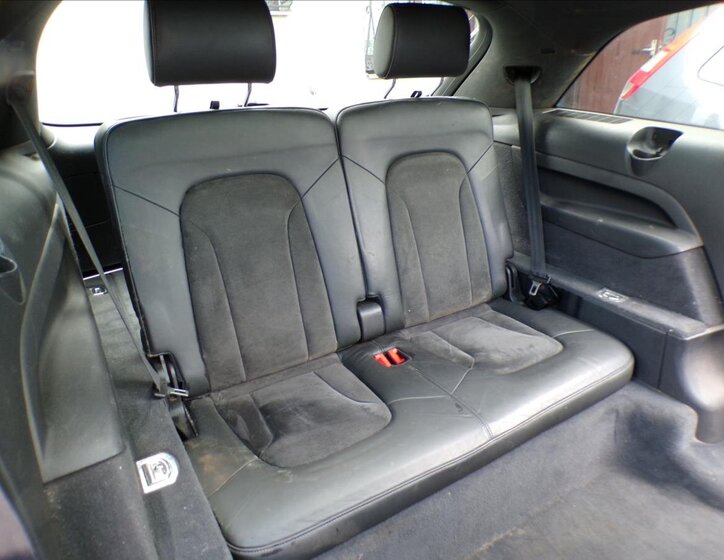 Audi Q7 Kombi 3,0 l 176 kw