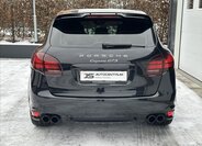 Porsche Cayenne 6