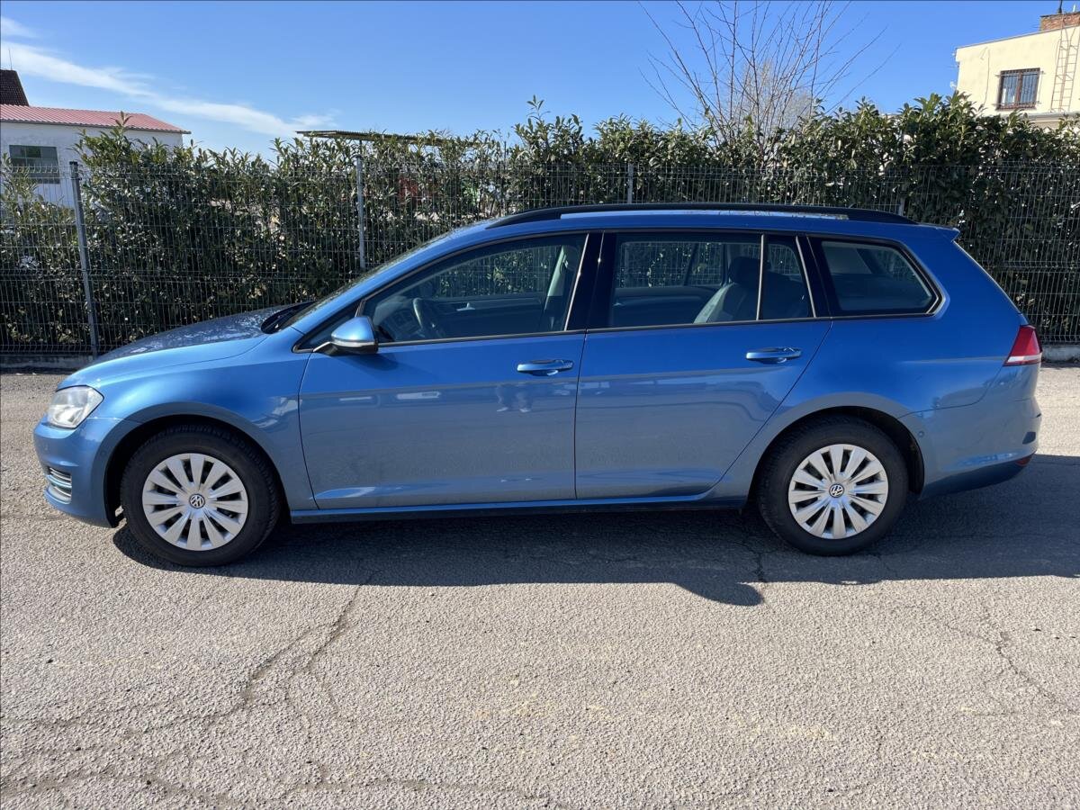 Volkswagen Golf Kombi 1,6 l 81 kw