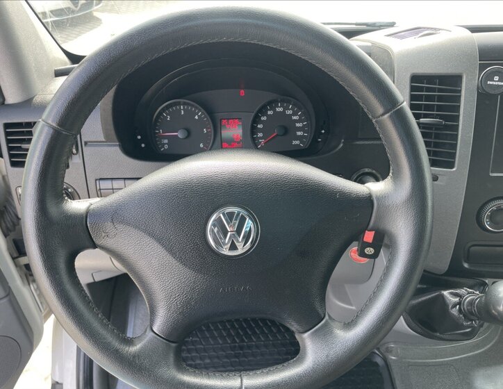 Volkswagen Crafter Skříň 2,0 l 120 kw