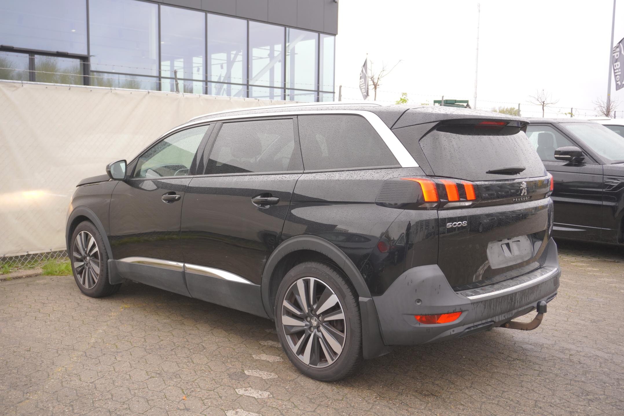Peugeot 5008 SUV 1,2 l 96 kw