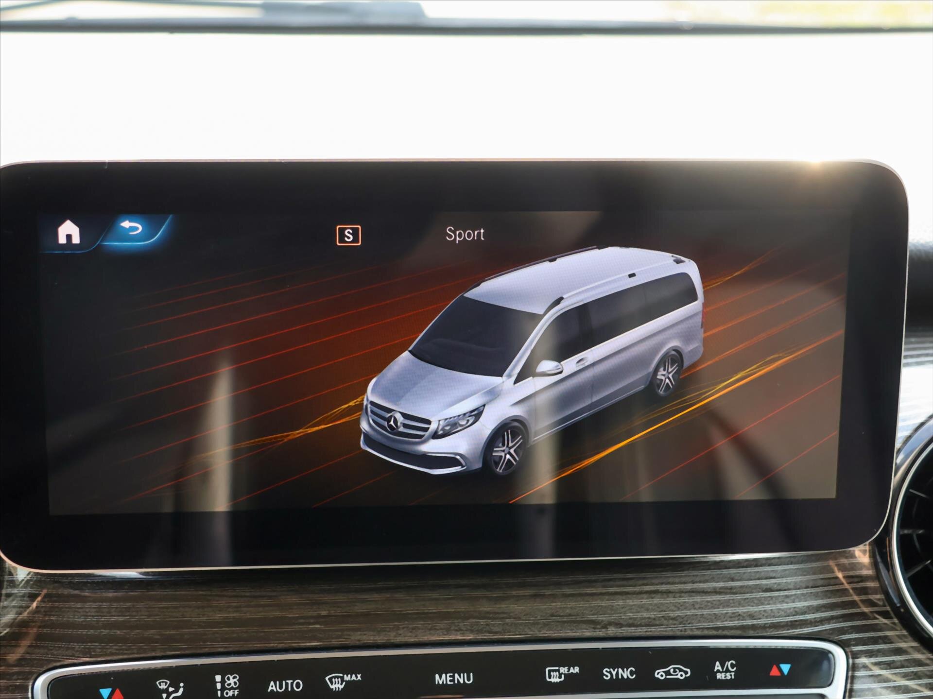 Mercedes-Benz Třídy V Kombi 2,0 l 174 kw