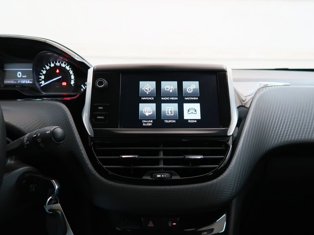 Peugeot 208 Hatchback 1,2 l 81 kw