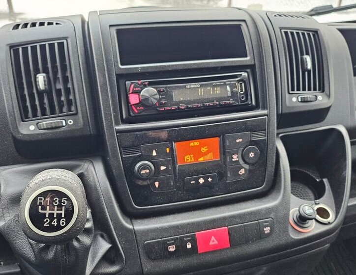 Peugeot Boxer Skříň 2,2 l 96 kw