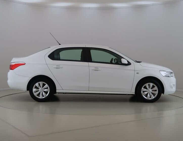 Citroën C-Elysée 4