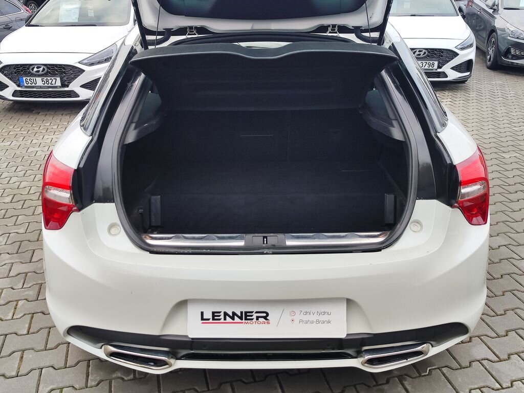 Citroën DS5 Hatchback 2,0 l 120 kw