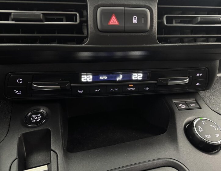 Peugeot Rifter MPV 1,5 l 96 kw