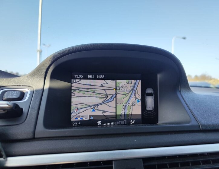 Volvo XC70 Kombi 2,4 l 158 kw