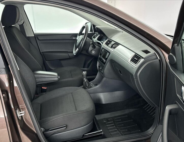 Škoda Rapid Liftback 1,2 l 81 kw