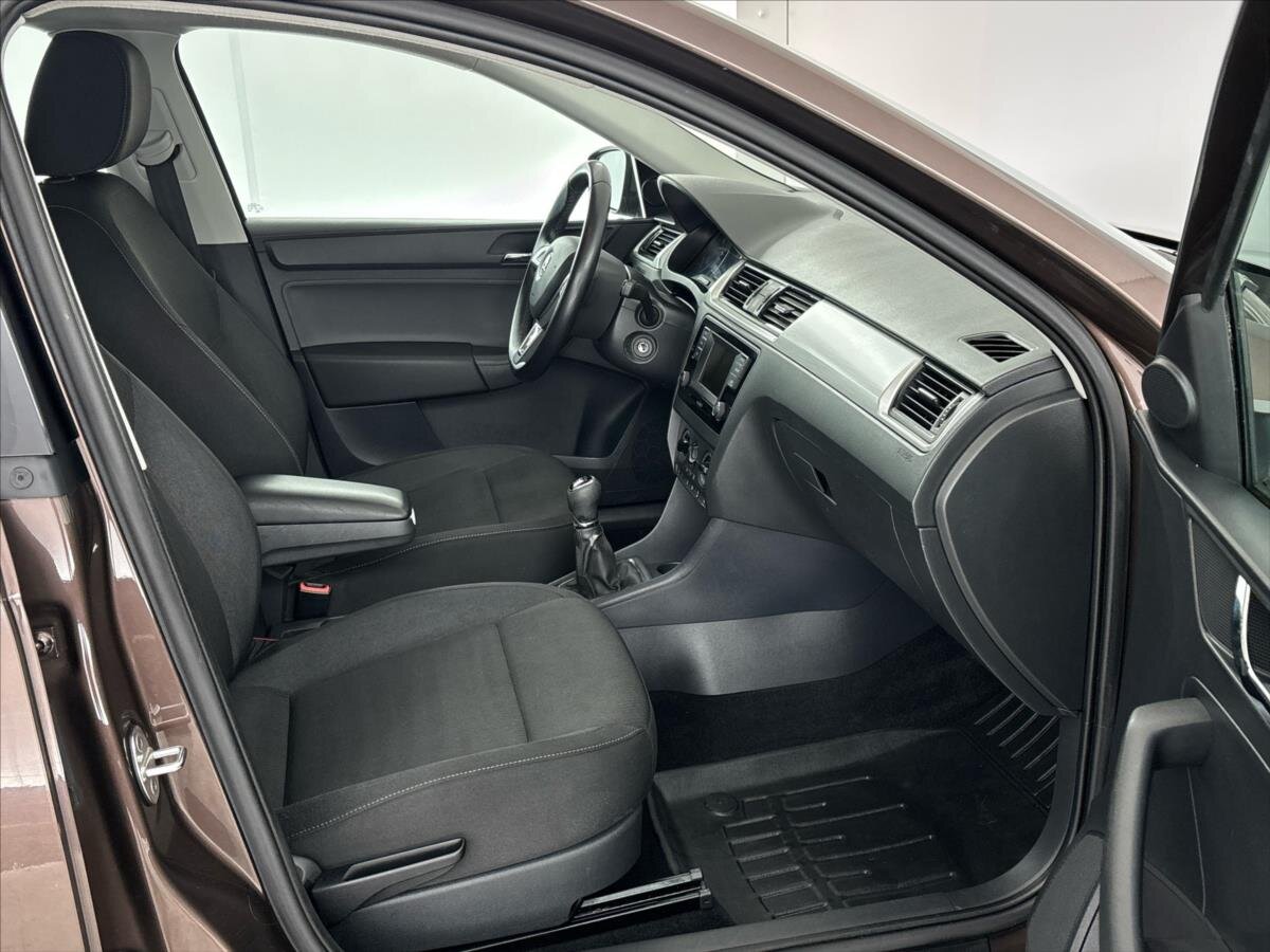 Škoda Rapid Liftback 1,2 l 81 kw