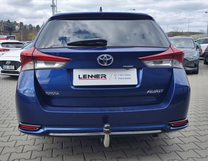 Toyota Auris Kombi 1,6 l 82 kw