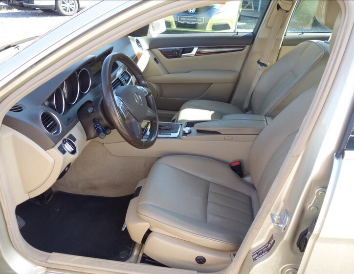 Mercedes-Benz Třídy C 10