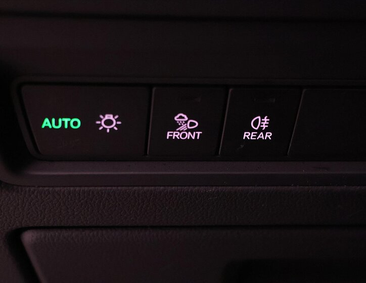 Volkswagen Touareg SUV / Terénní 3,0 l 210 kw