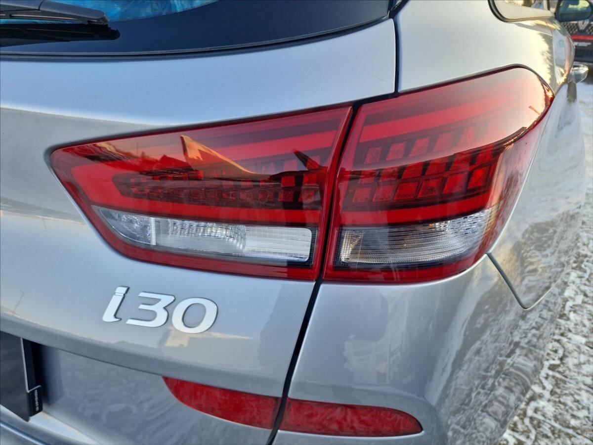Hyundai i30 Kombi 998,0 73 kw