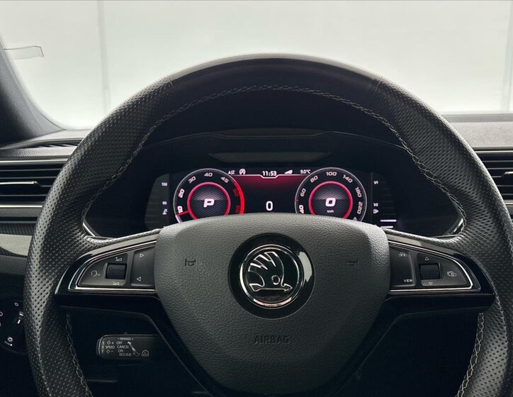 Škoda Superb Liftback 2,0 l 140 kw