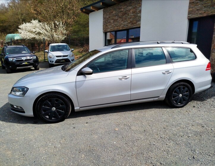Volkswagen Passat Kombi 2,0 l 103 kw
