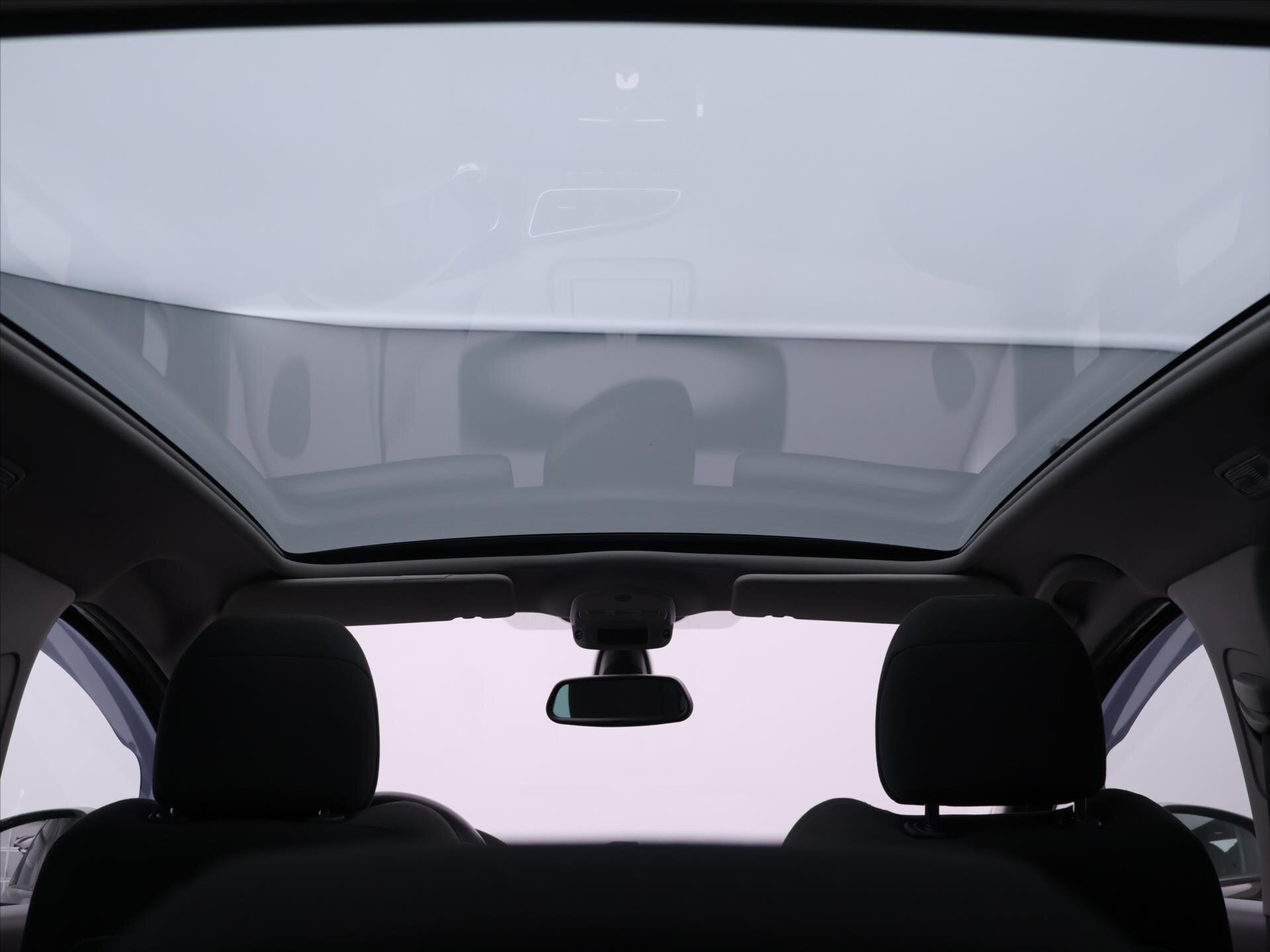 Peugeot 3008 MPV 2,0 l 120 kw