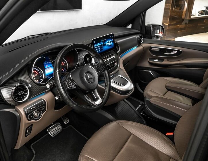 Mercedes-Benz Třídy V 11