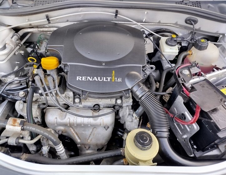 Dacia Sandero Hatchback 1,6 l 64 kw