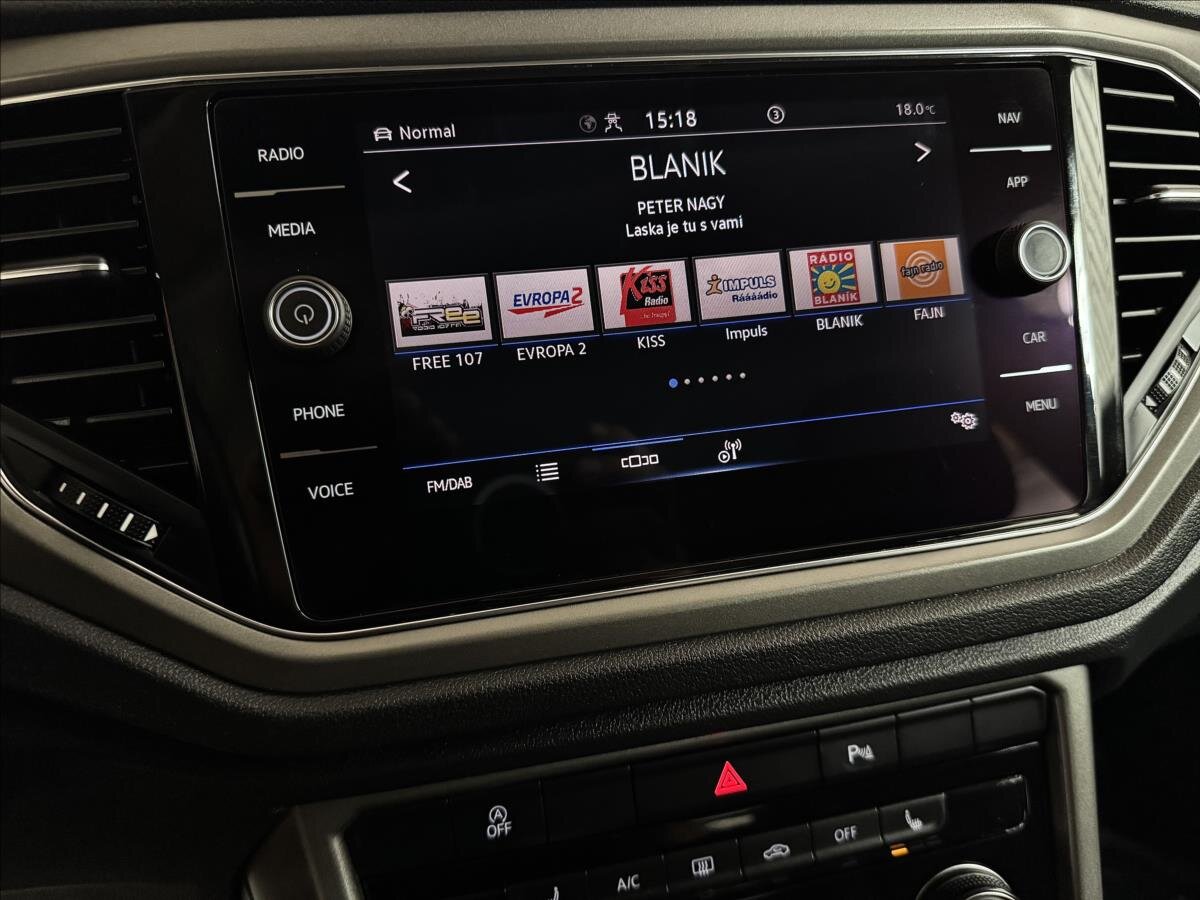 Volkswagen T-Roc SUV / Terénní 2,0 l 140 kw