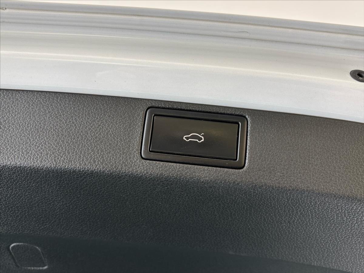 Škoda Scala Hatchback 1,6 l 85 kw