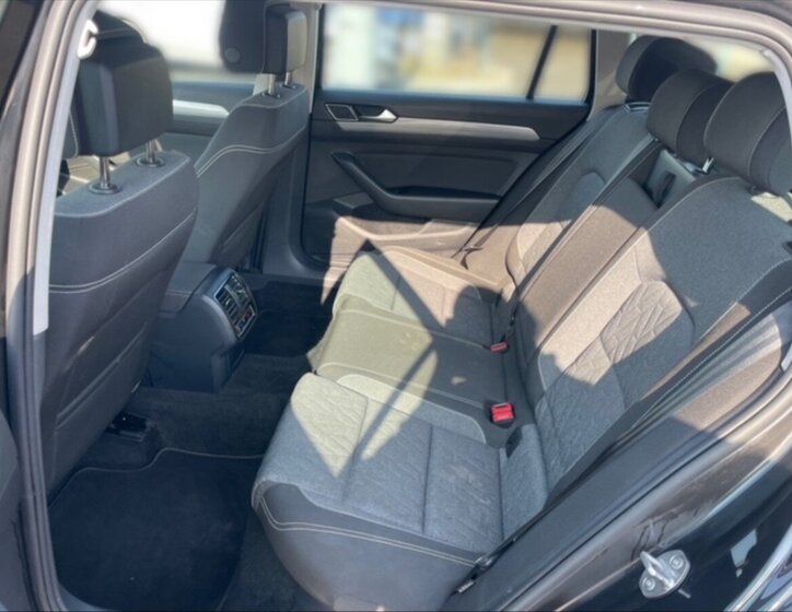 Volkswagen Passat Kombi 1,5 l 110 kw