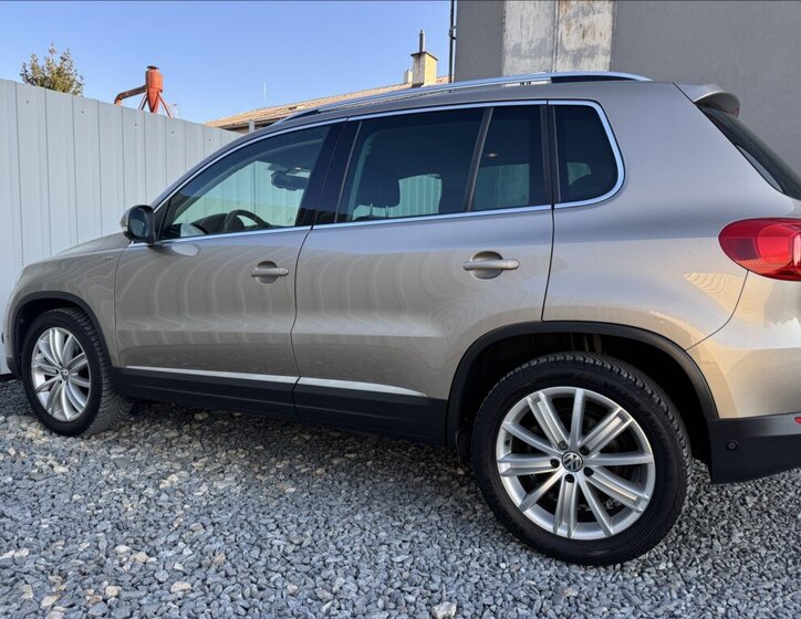 Volkswagen Tiguan SUV / Terénní 2,0 l 81 kw